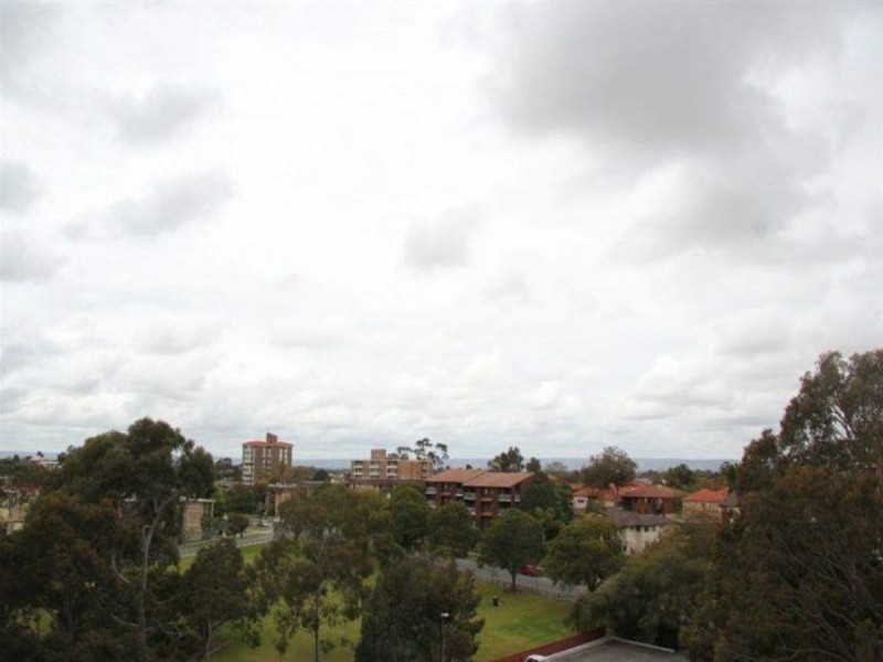 813/69 King George Street, Victoria Park WA 6100