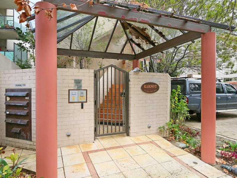 8/37 Mill Point Road, South Perth WA 6151