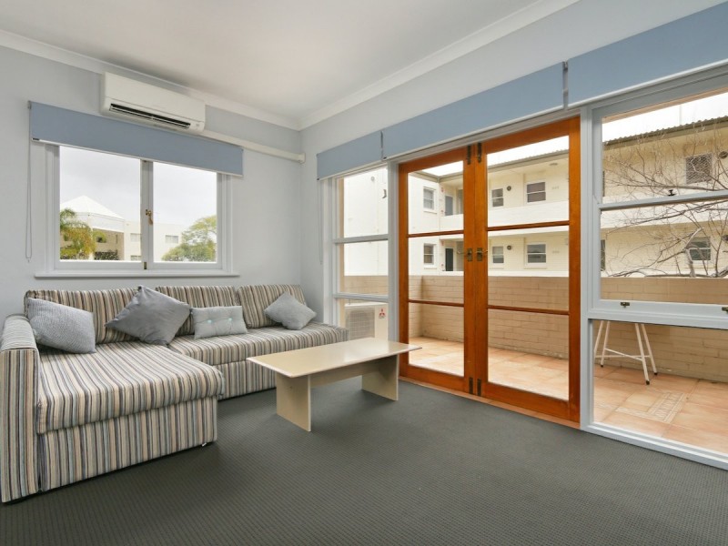 8/37 Mill Point Road, South Perth WA 6151