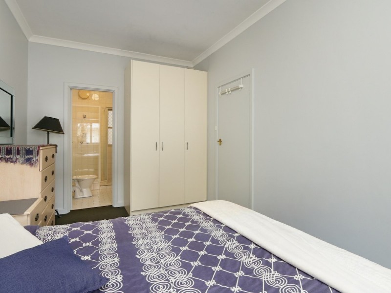 8/37 Mill Point Road, South Perth WA 6151
