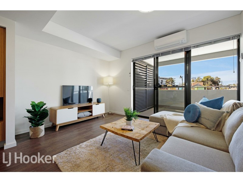 12/11 Signal Terrace, Cockburn Central WA 6164