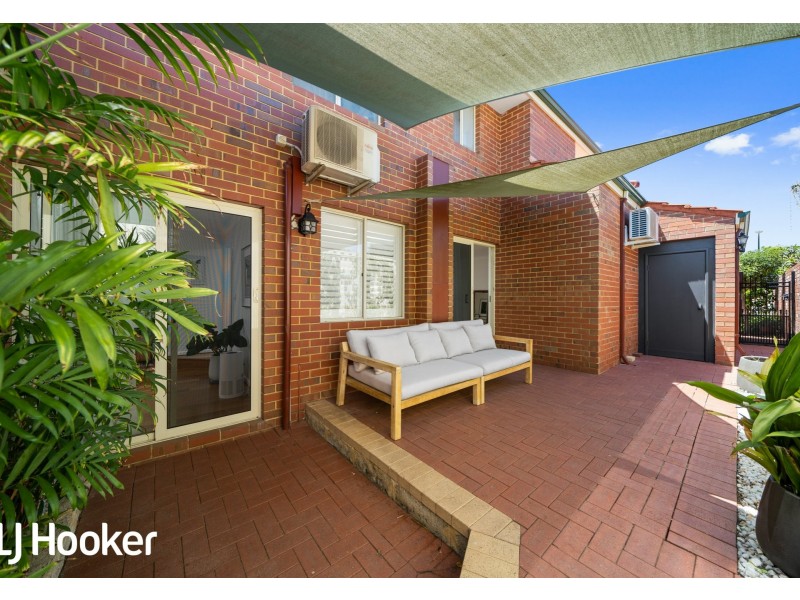 1/13 Kitchener Road, Melville WA 6156