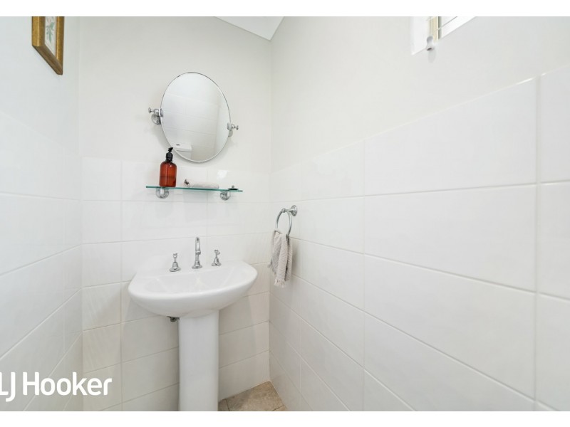 1/13 Kitchener Road, Melville WA 6156