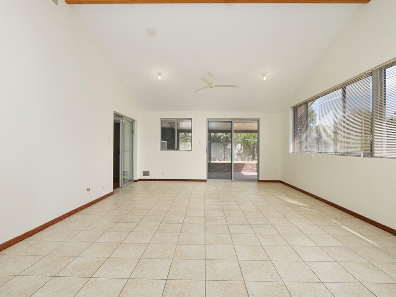14 Priske Way, Rivervale WA 6103