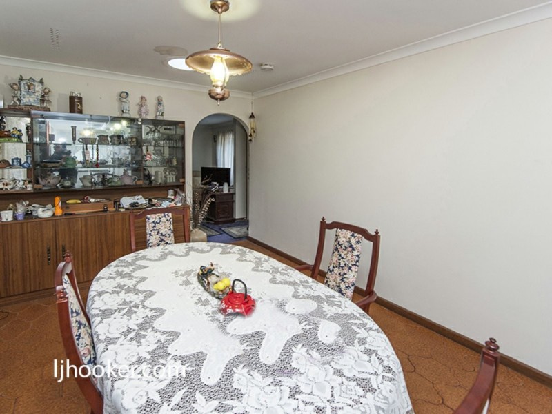 14 Priske Way, Rivervale WA 6103