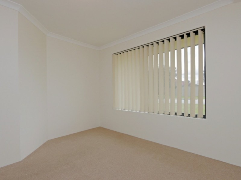 2/14 Crawford Street, Cannington WA 6107