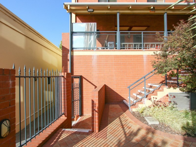 9/6 Mcmaster Street, Victoria Park WA 6100