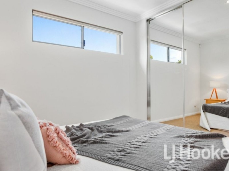 4/35 Thomas Street, East Cannington WA 6107