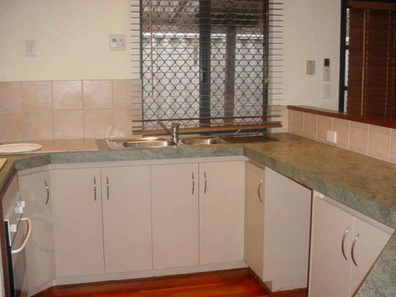 8 Firby Street, Cloverdale WA 6105