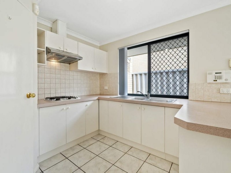 1/245 Robinson Avenue, Belmont WA 6104