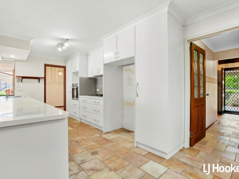 11 Mapleton Place, Duncraig WA 6023