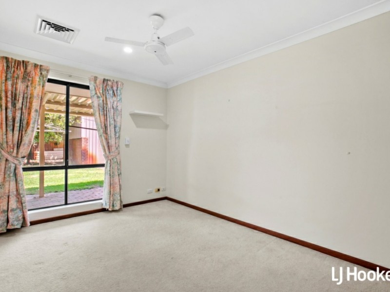 11 Mapleton Place, Duncraig WA 6023