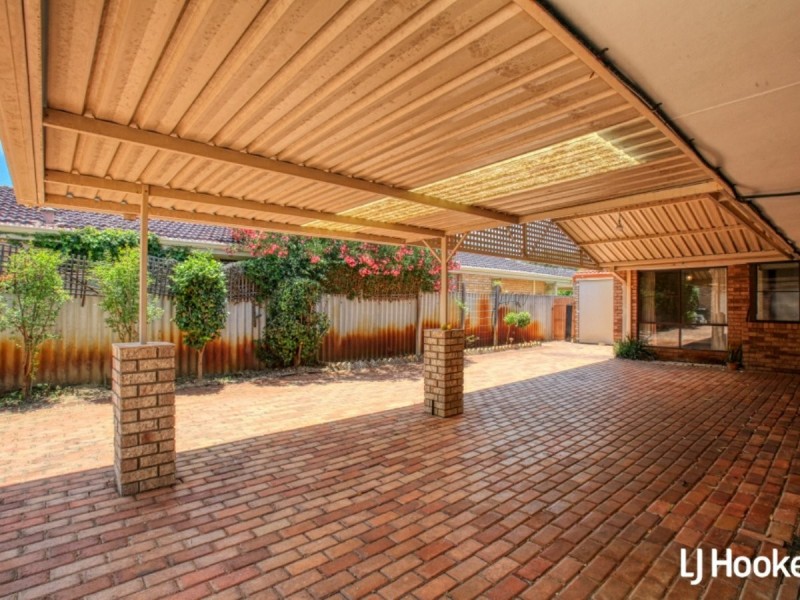 11 Mapleton Place, Duncraig WA 6023