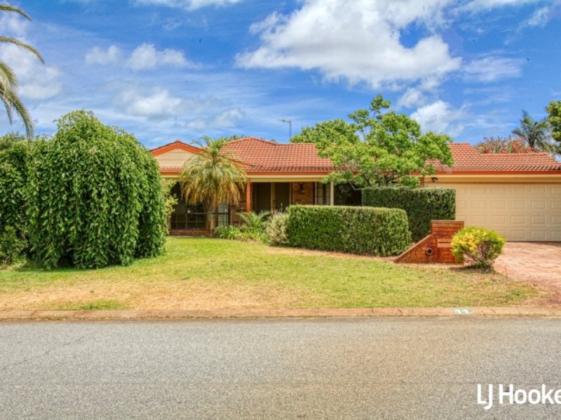 11 Mapleton Place, Duncraig WA 6023