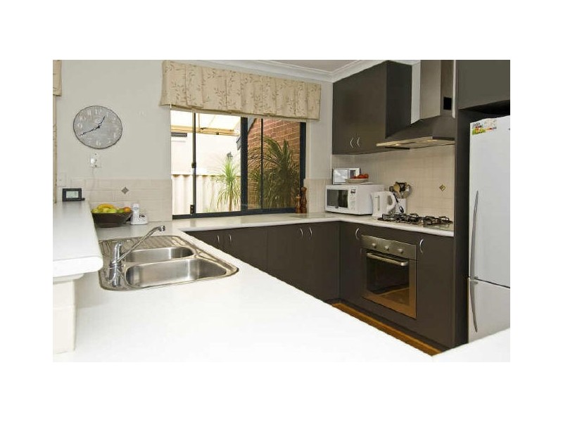 13A Sunbury Road, Victoria Park WA 6100