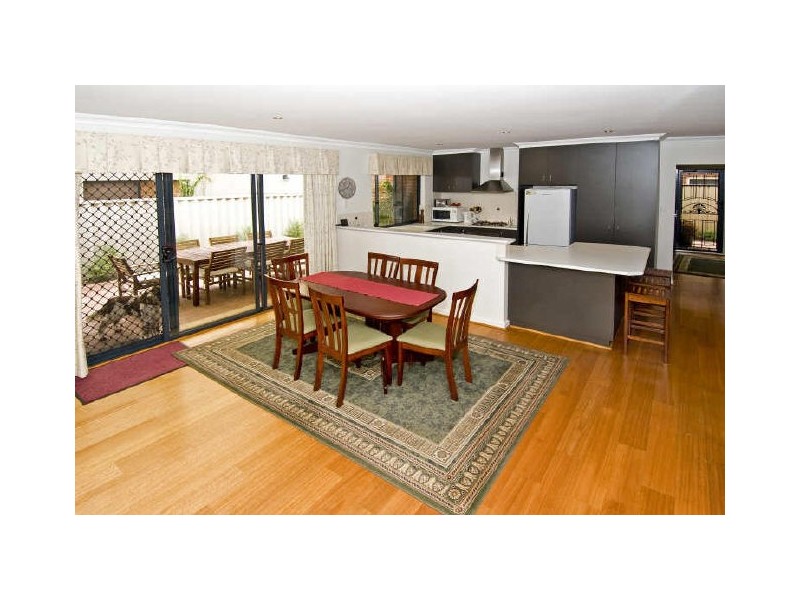 13A Sunbury Road, Victoria Park WA 6100