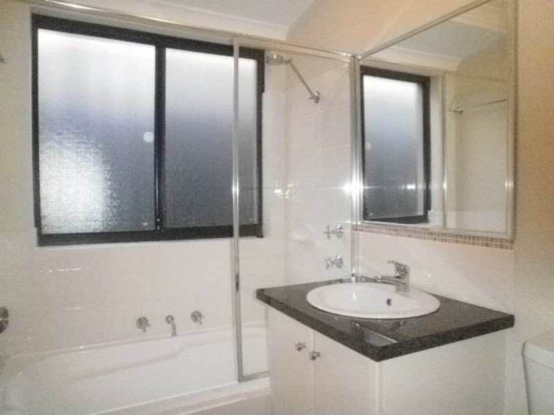 10/50 Norman Street, St James WA 6102