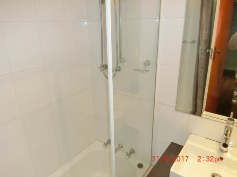 11 Peacock Street, Cloverdale WA 6105