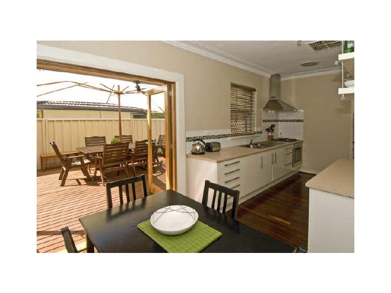 428a Berwick Street, St James WA 6102