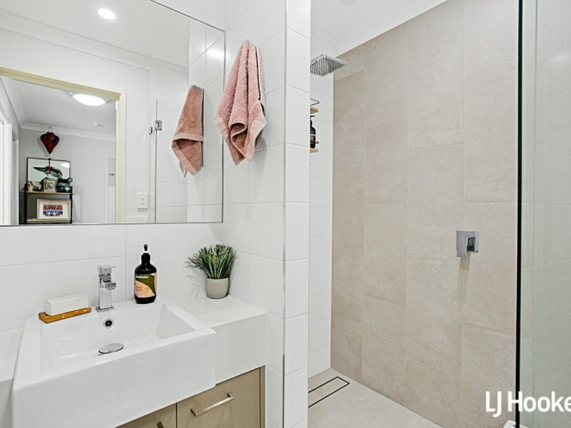 2/26 Pearl Road, Cloverdale WA 6105