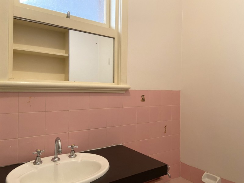289 Hardey Road, Cloverdale WA 6105