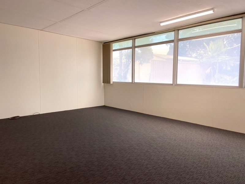 289 Hardey Road, Cloverdale WA 6105