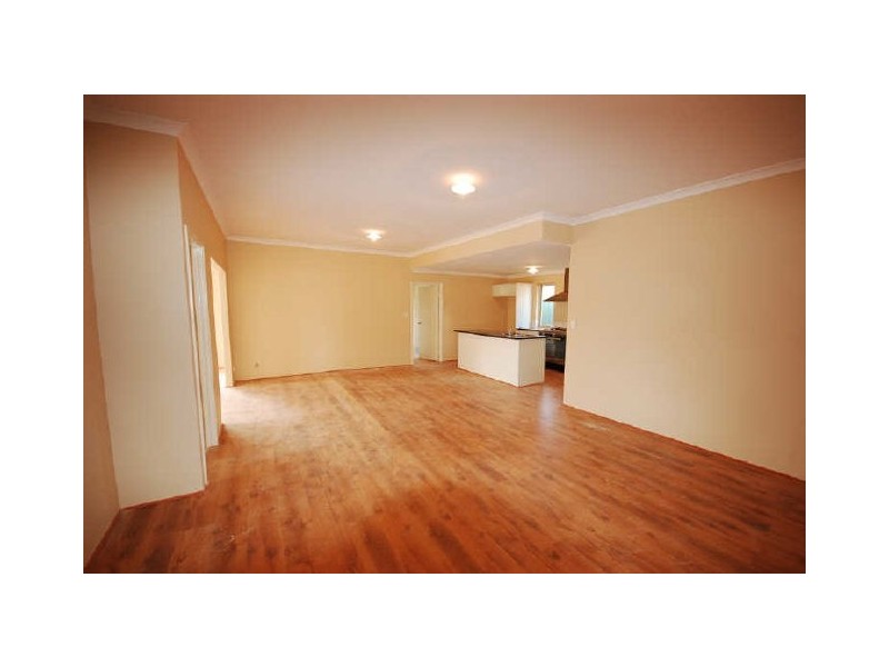 130 Seville Drive, Seville Grove WA 6112