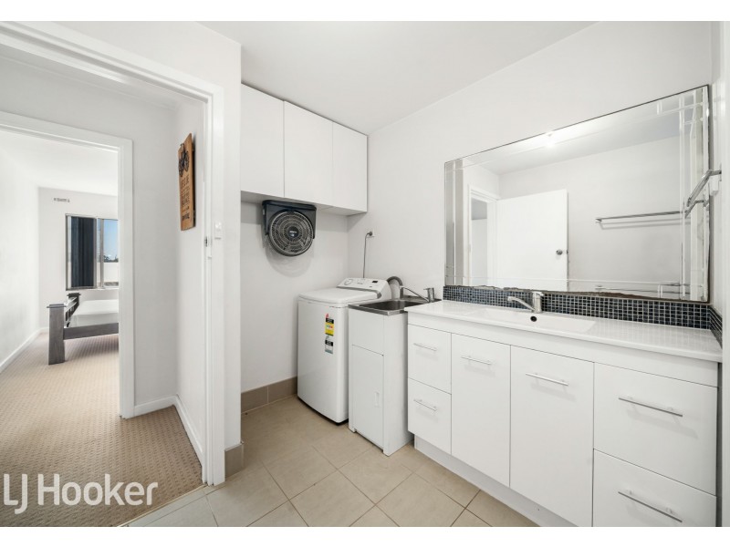 1/17 King George Street, Victoria Park WA 6100