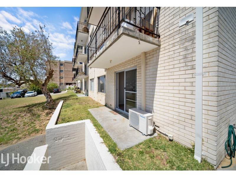 1/17 King George Street, Victoria Park WA 6100