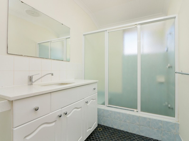 14 Priske Way, Rivervale WA 6103