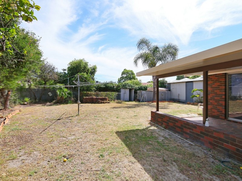 14 Priske Way, Rivervale WA 6103