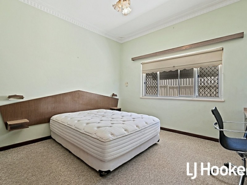 73 Upton Street, St James WA 6102