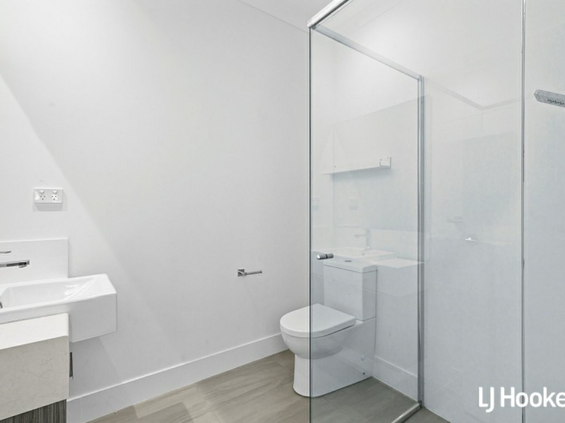 2/174 Leake Street, Belmont WA 6104