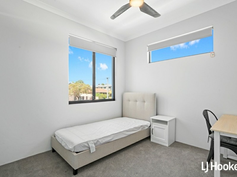 2/174 Leake Street, Belmont WA 6104