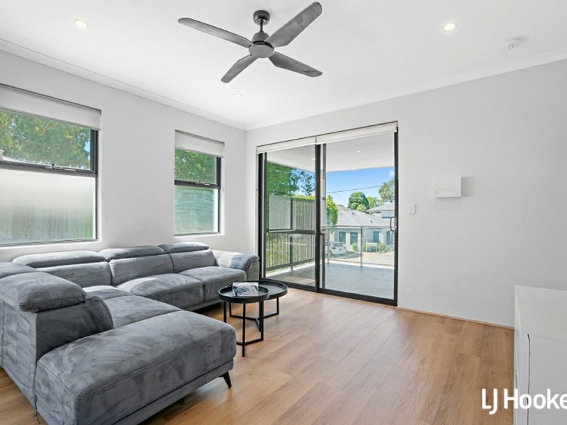 2/174 Leake Street, Belmont WA 6104