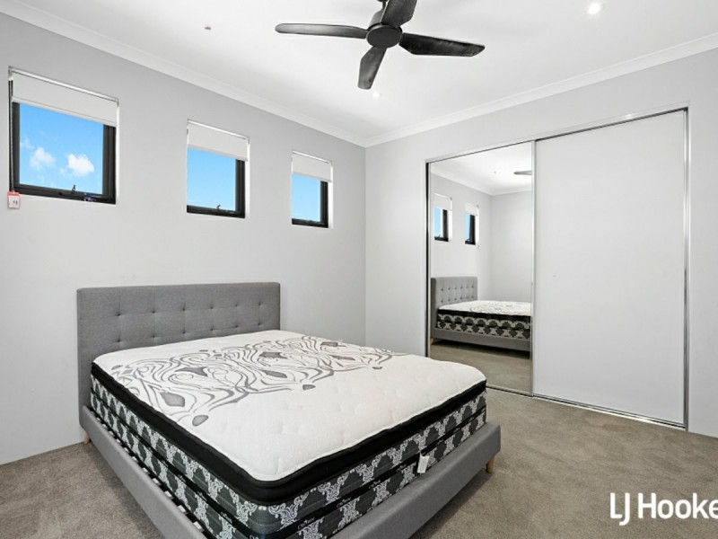 2/174 Leake Street, Belmont WA 6104