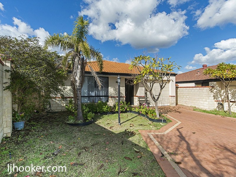 4i Ball Place, Queens Park WA 6107