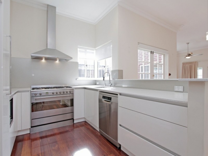 122 Stuart Street, Inglewood WA 6052