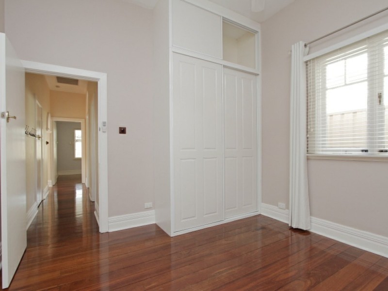 122 Stuart Street, Inglewood WA 6052