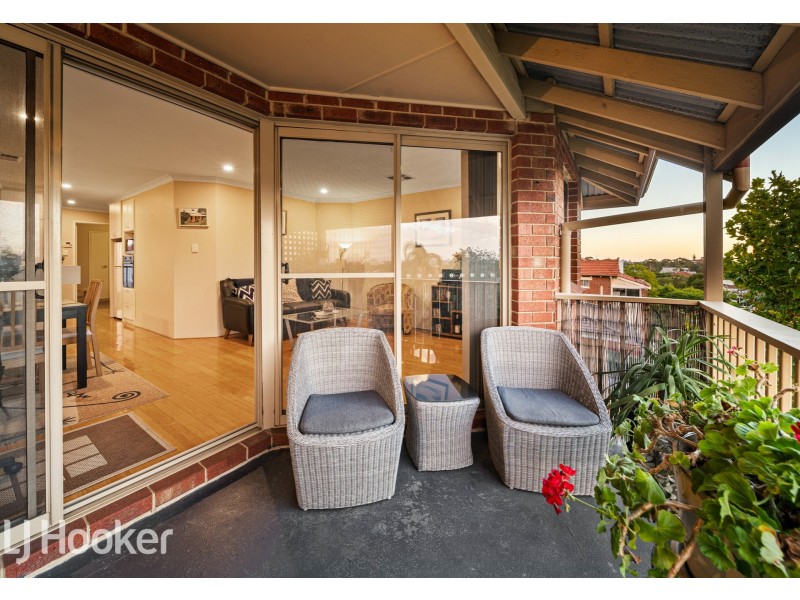 9/12 King George Street, Victoria Park WA 6100