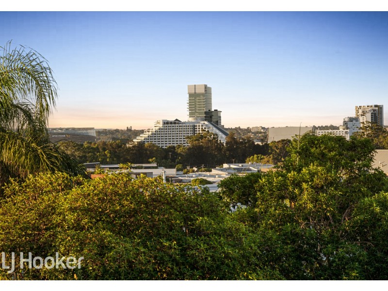 9/12 King George Street, Victoria Park WA 6100