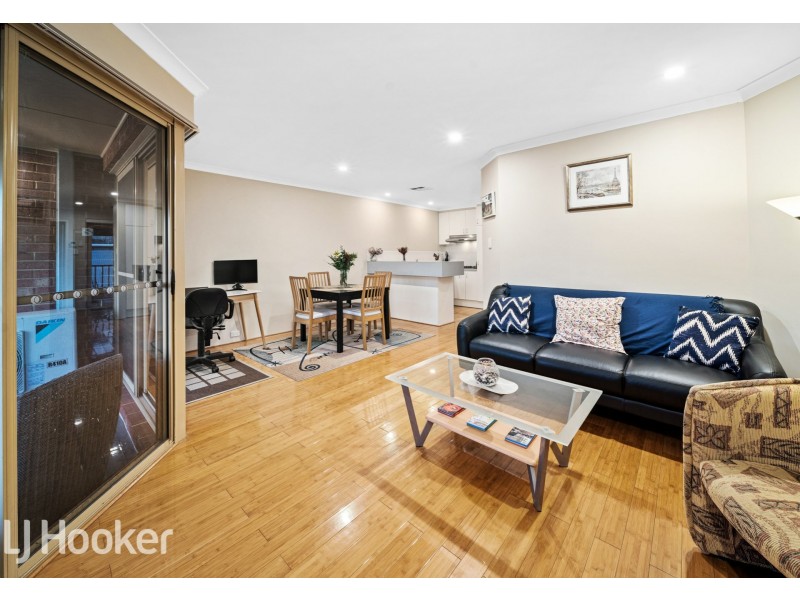 9/12 King George Street, Victoria Park WA 6100