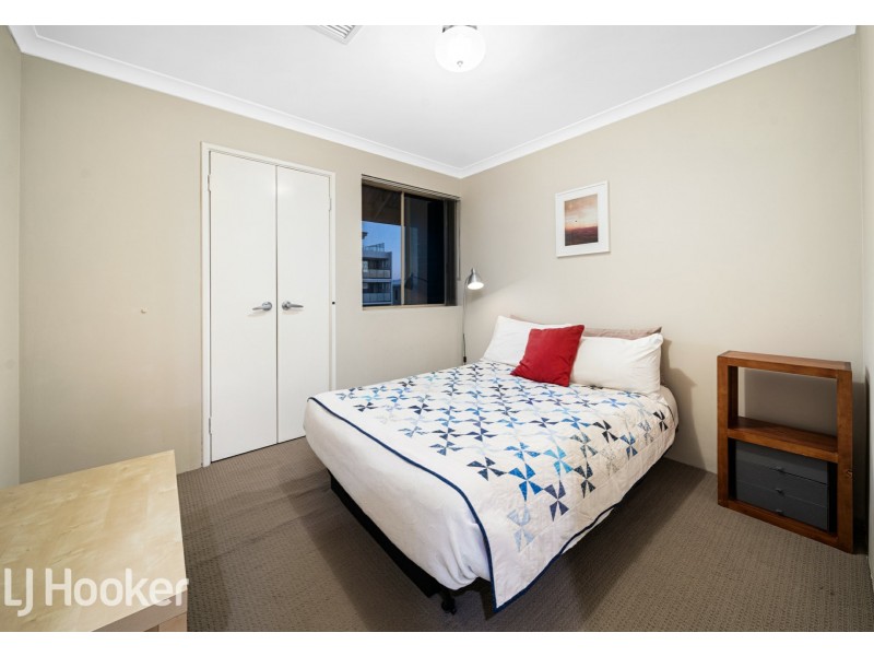 9/12 King George Street, Victoria Park WA 6100