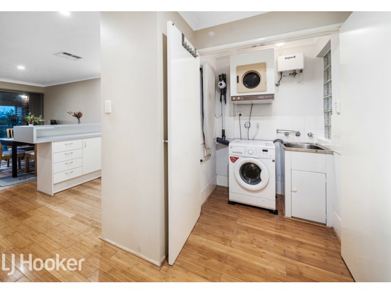 9/12 King George Street, Victoria Park WA 6100