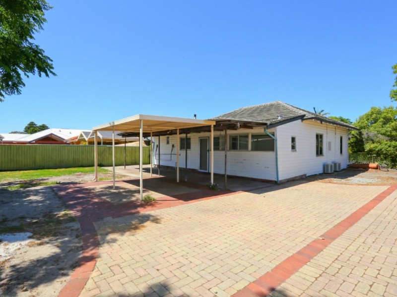 76 Bungaree Road, Wilson WA 6107