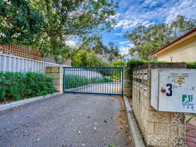 16/3 Powell Court, Orelia WA 6167