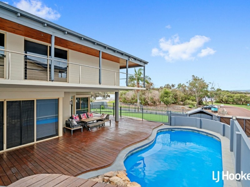 447 Riverton Drive East, Riverton WA 6148