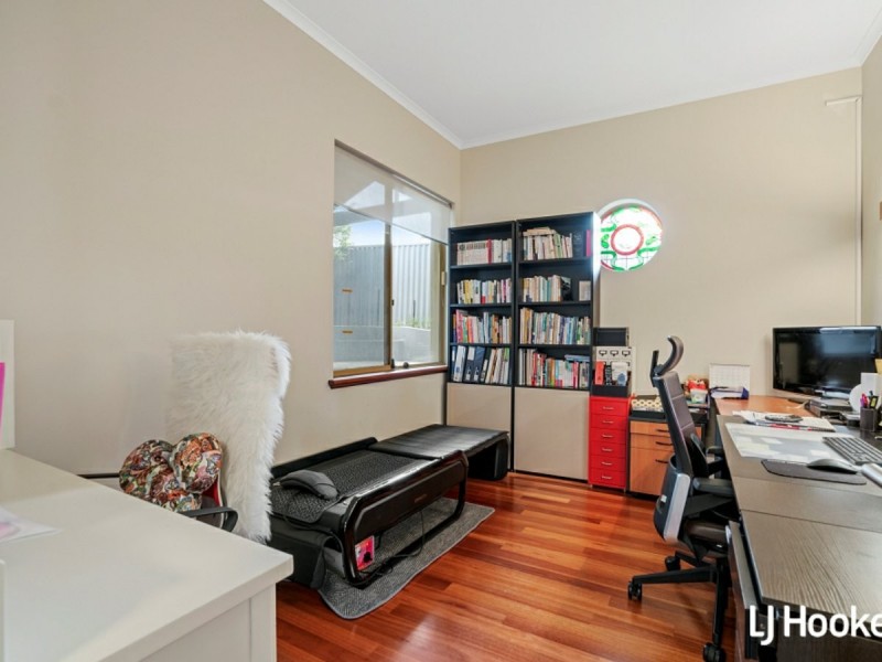 447 Riverton Drive East, Riverton WA 6148