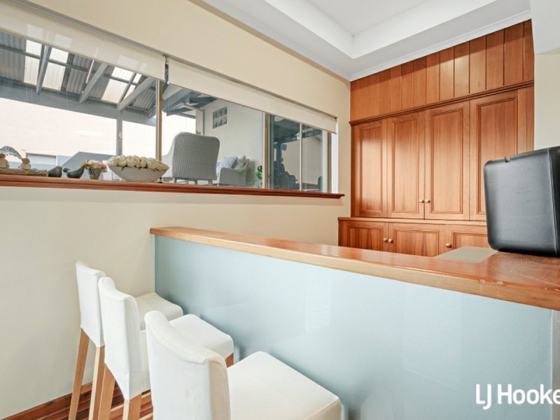 447 Riverton Drive East, Riverton WA 6148