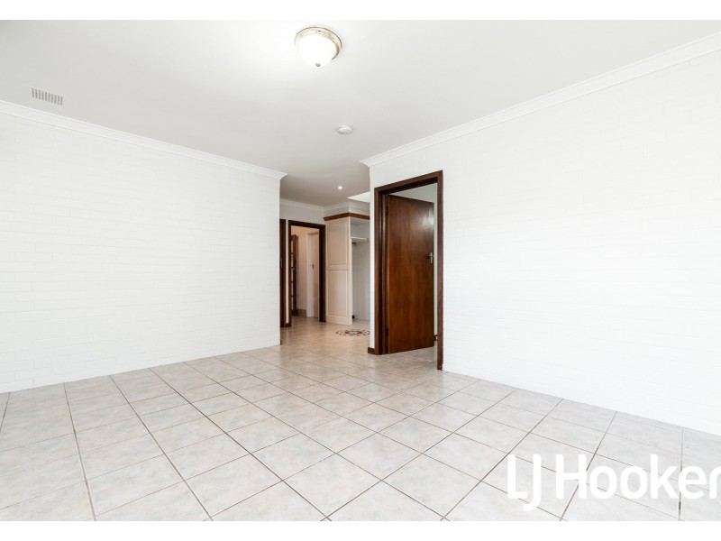32 Cumberland Way, Bassendean WA 6054